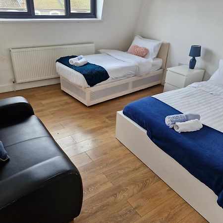 Апартаменты Simply Relax,1 Eastham Лондон Экстерьер фото